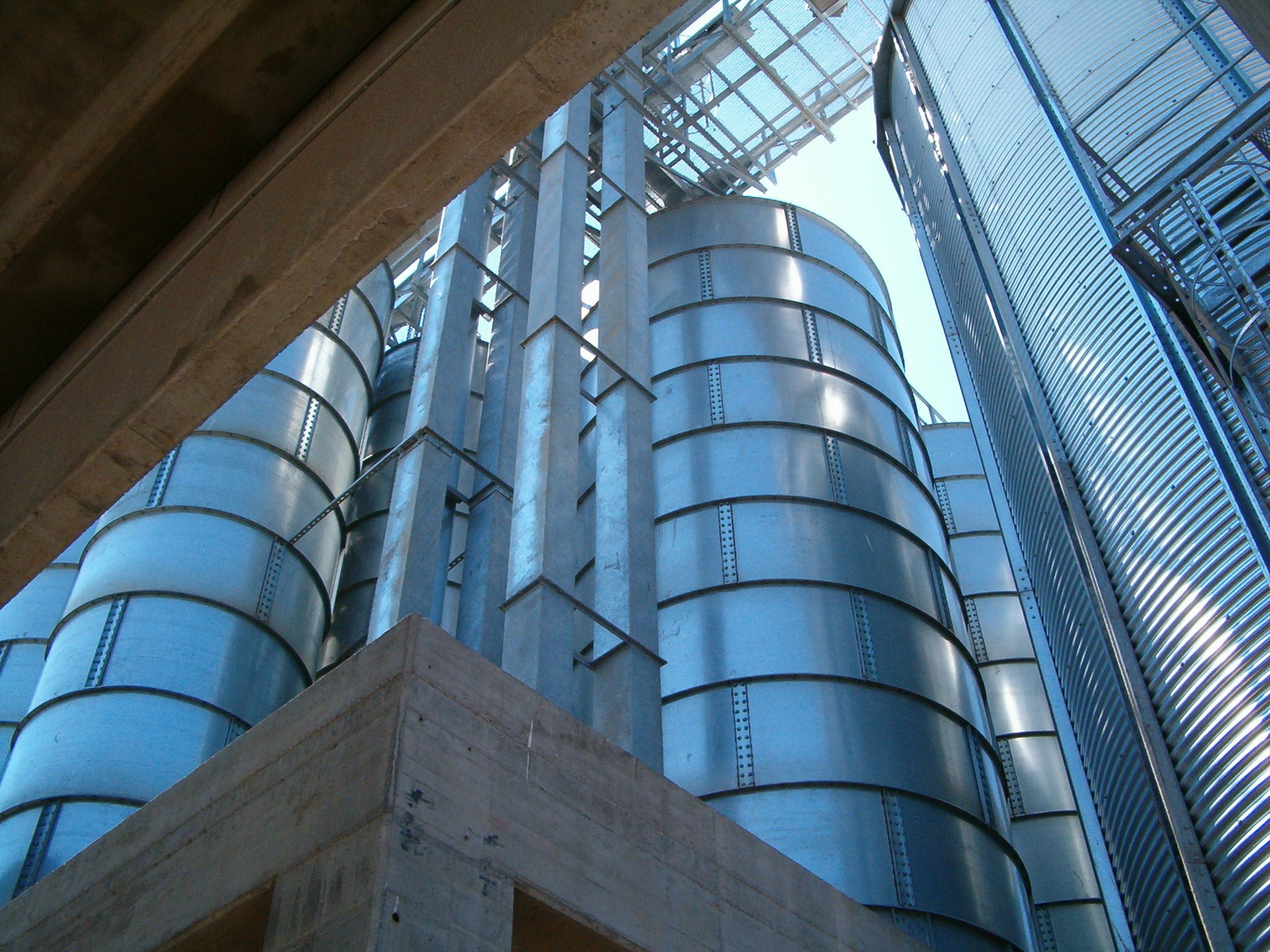 silos 5